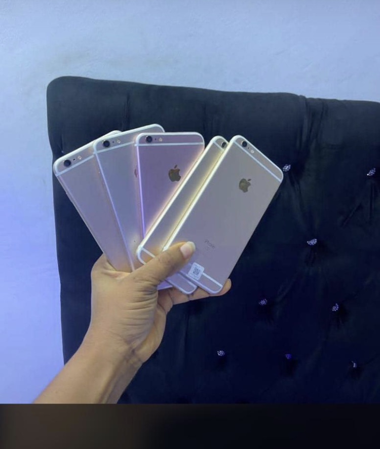 Apple iPhone 6s 32GB UK Version