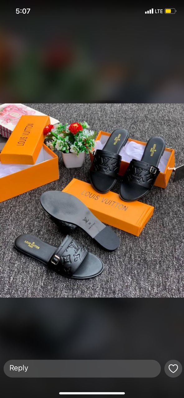 Louis Vuitton Women’s Black Palm Slippers