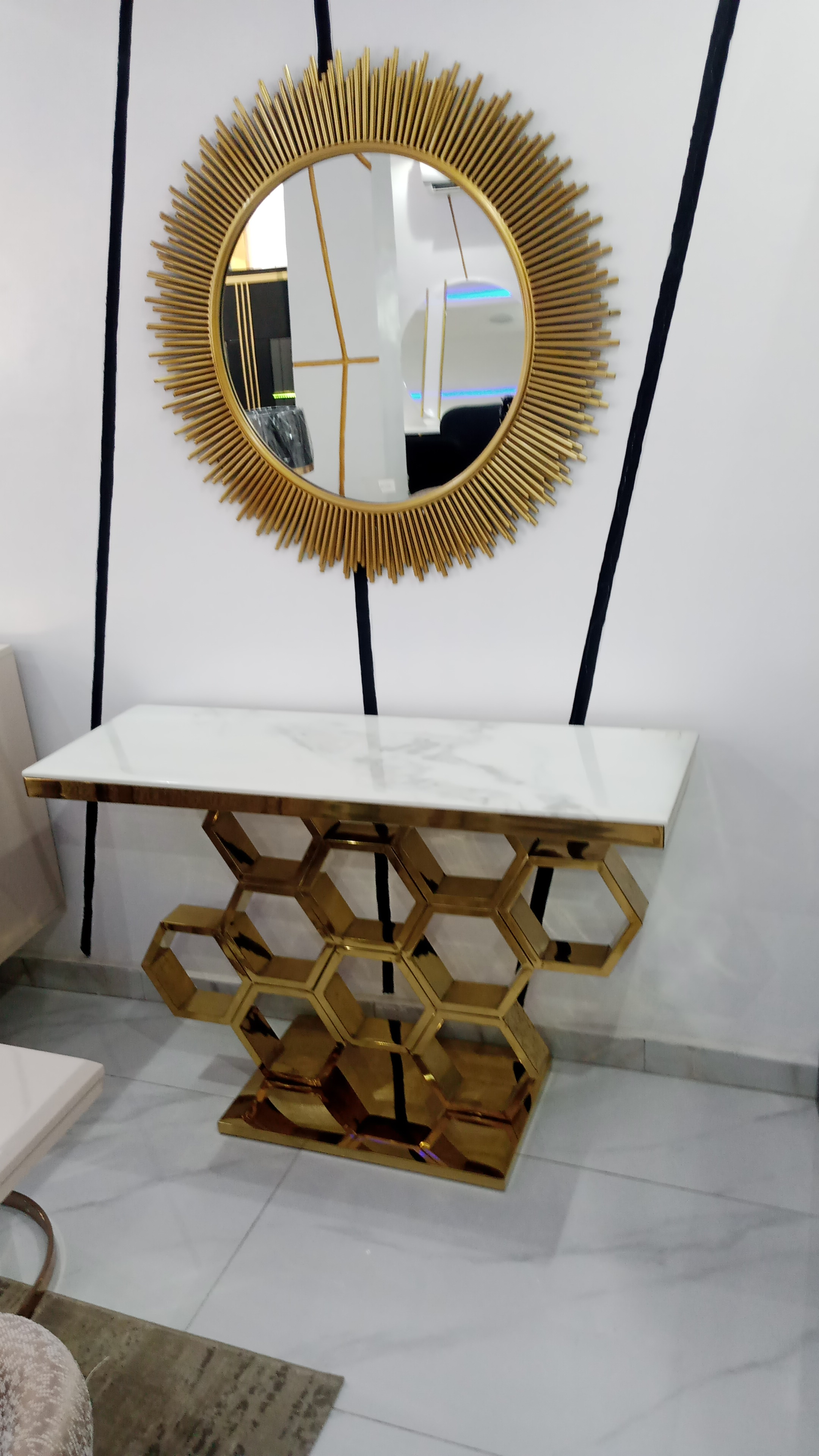 Luxury Wall Mirror with Gold Finish