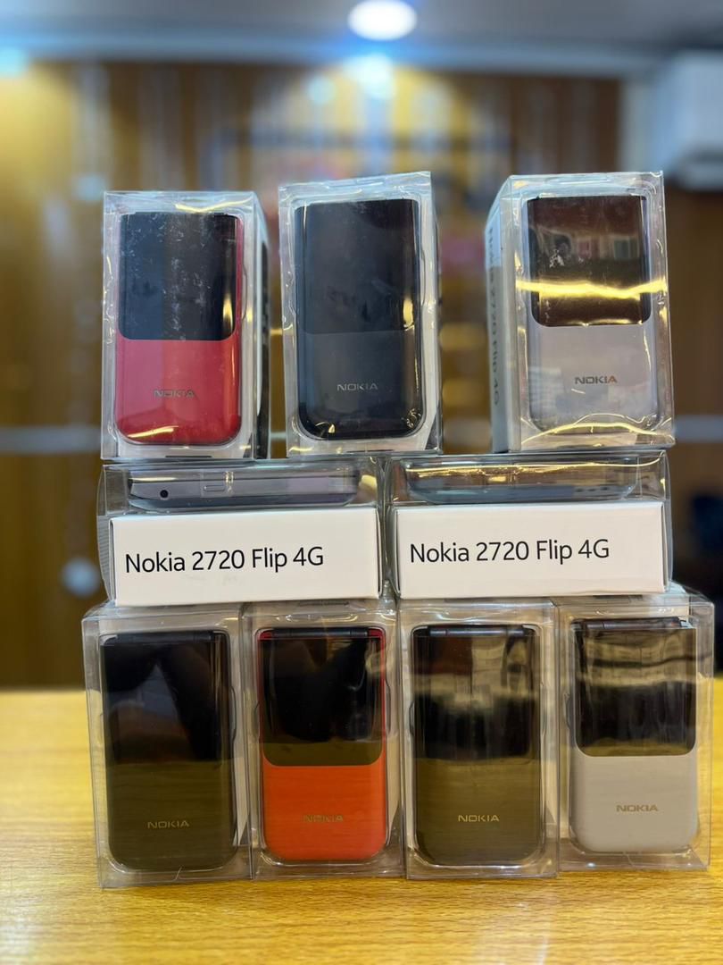 Nokia 2720 Flip 4G
