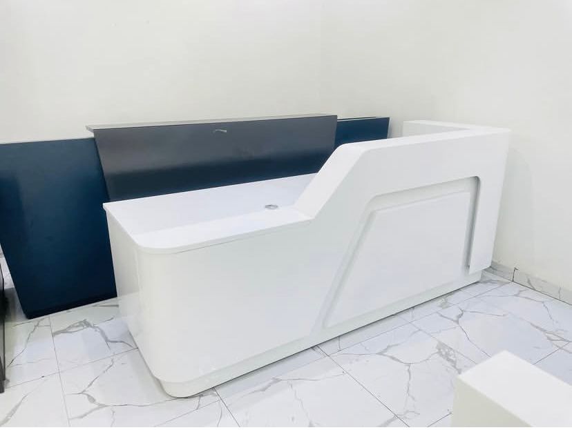 Executive 2.4 Meter Reception Desk