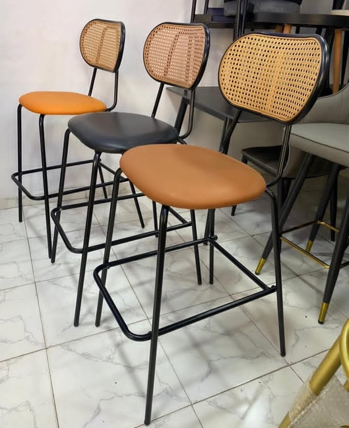 Stylish Multi-Color Office Chair – Blue, Black & Green