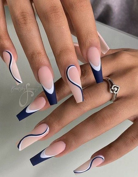 Nails 