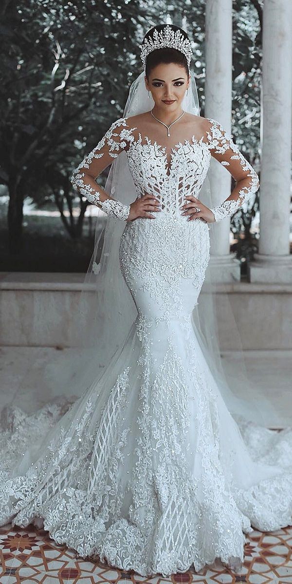 Wedding dress 