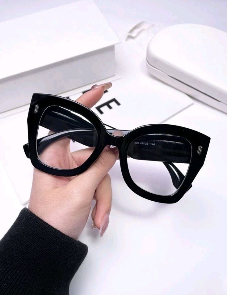 Fashion Eyeglasses – Stylish and Eye-Friendly