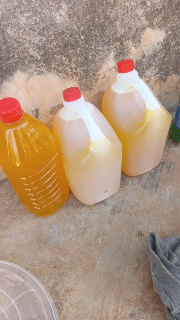 We deal in all cleaning agent
