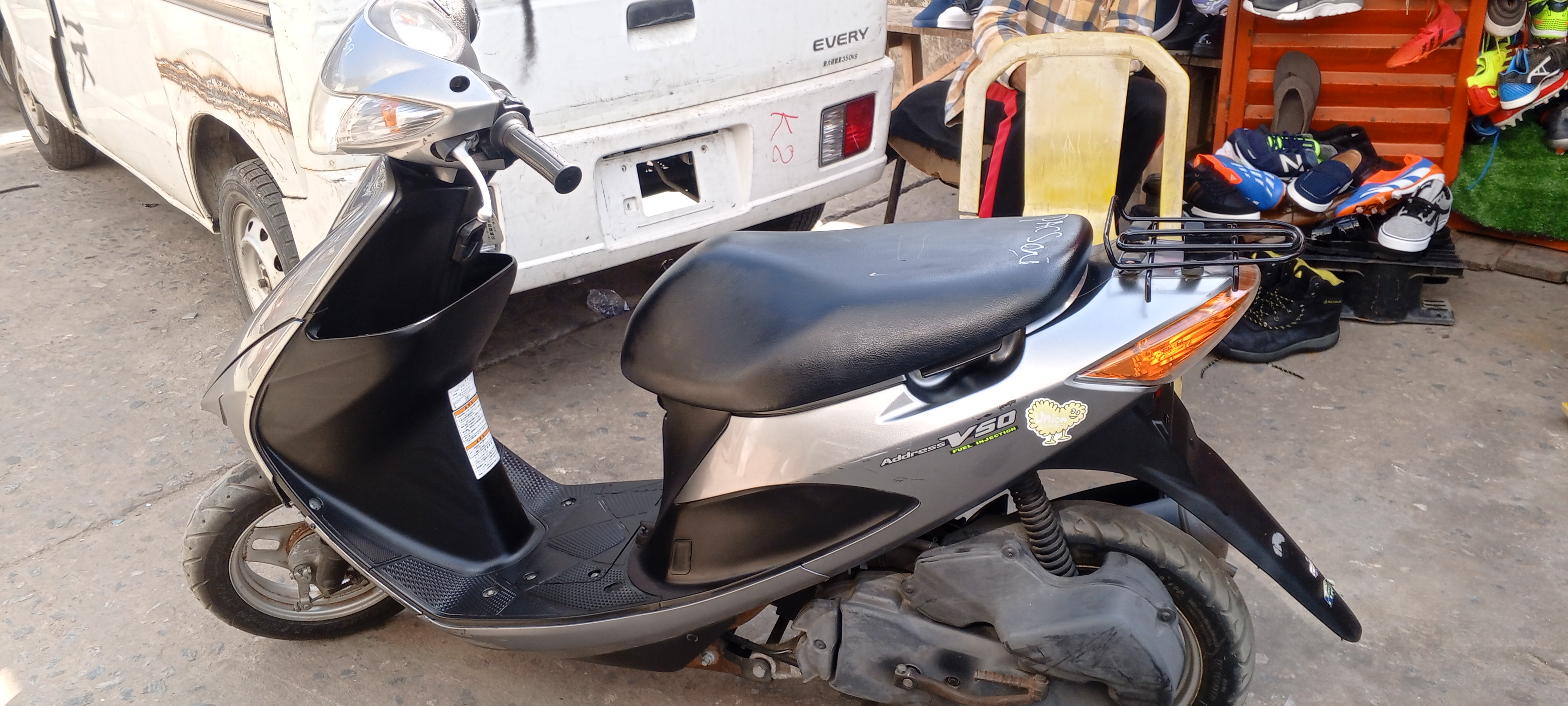 Motorcycle V50 Scooter